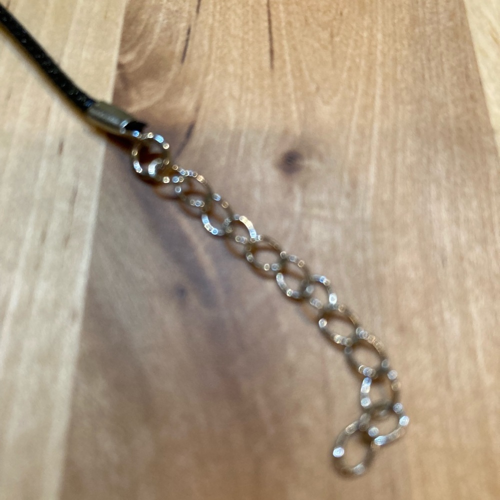 DONATED NWOT Deep Blue Agate stone pendant - Picture 7 of 11